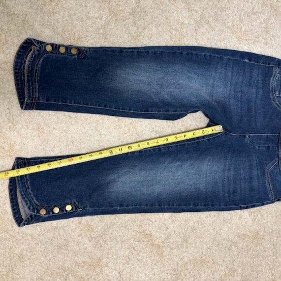Charlie B Capri Peddle Pushers denim pants size: woman's 4 - Stretchy - Picture 6 of 7
